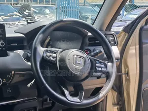 Honda Vezel 2021 Beige