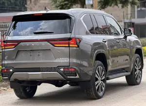 Lexus LX 600 2022 Gray