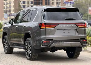 Lexus LX 600 2022 Gray