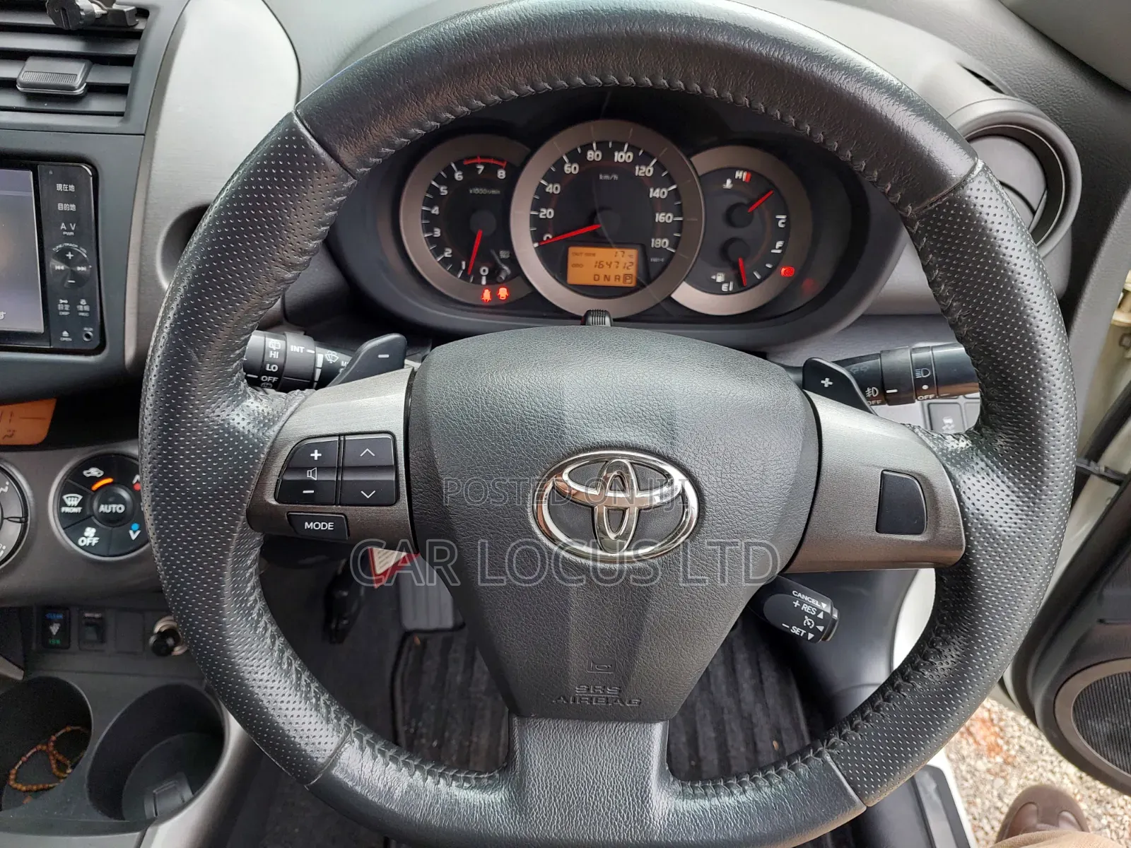 Toyota Vanguard 2012 Pearl