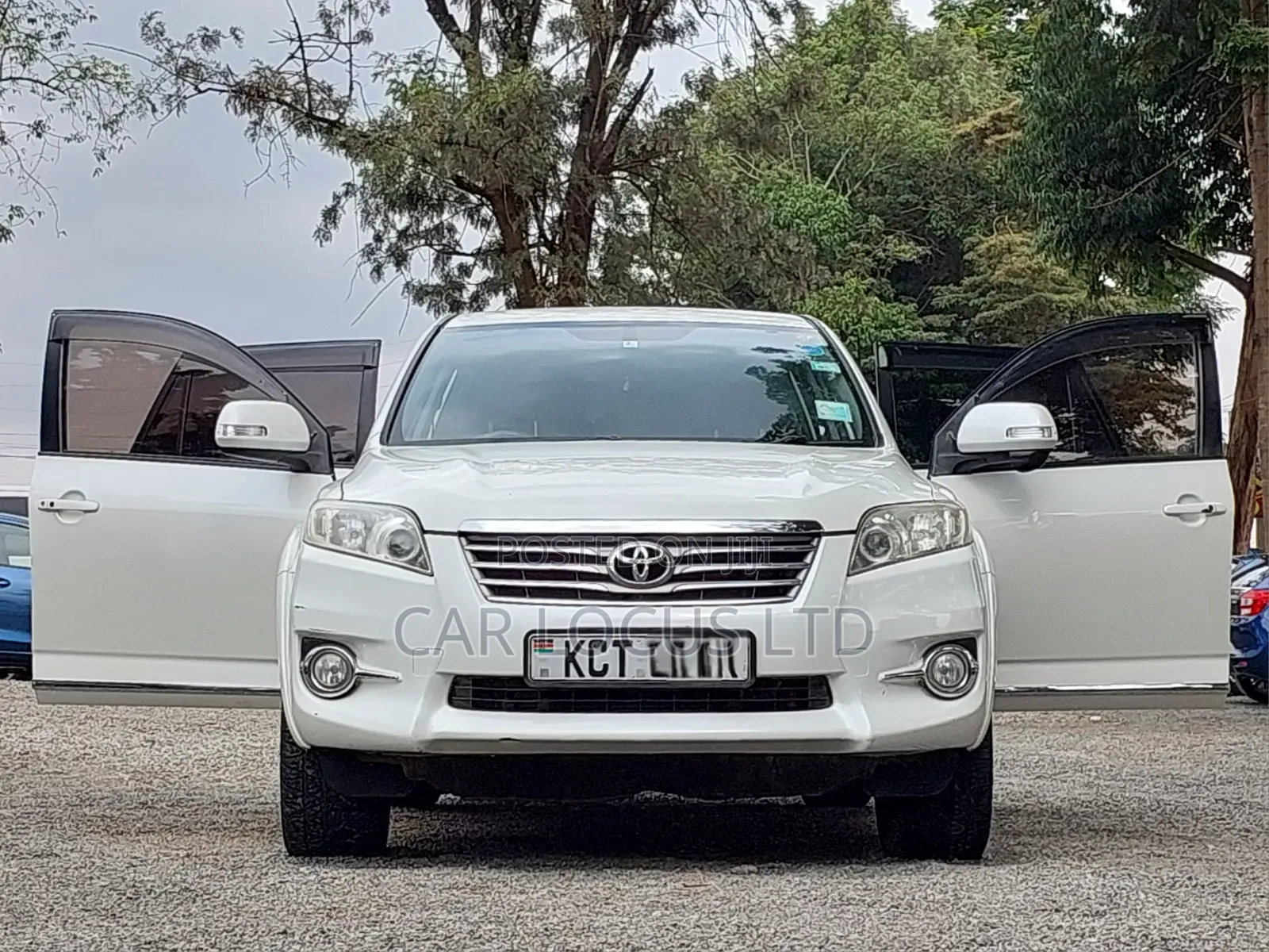 Toyota Vanguard 2012 Pearl