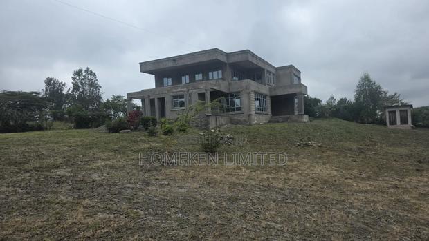 6bdrm Villa in Kiserian for sale