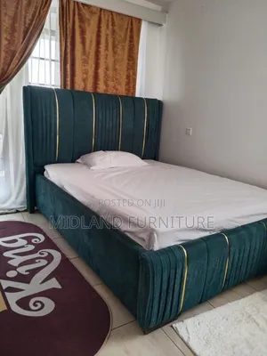 5*6 Upholstered Bed
