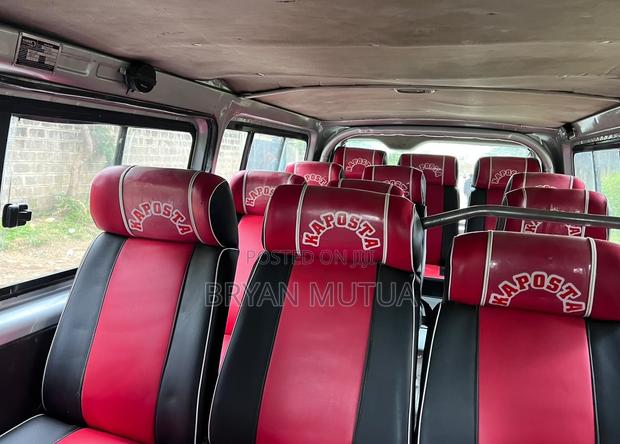 Toyota HiAce 2014 Silver - thumbnail 5