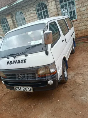 Toyota HiAce 2004 White