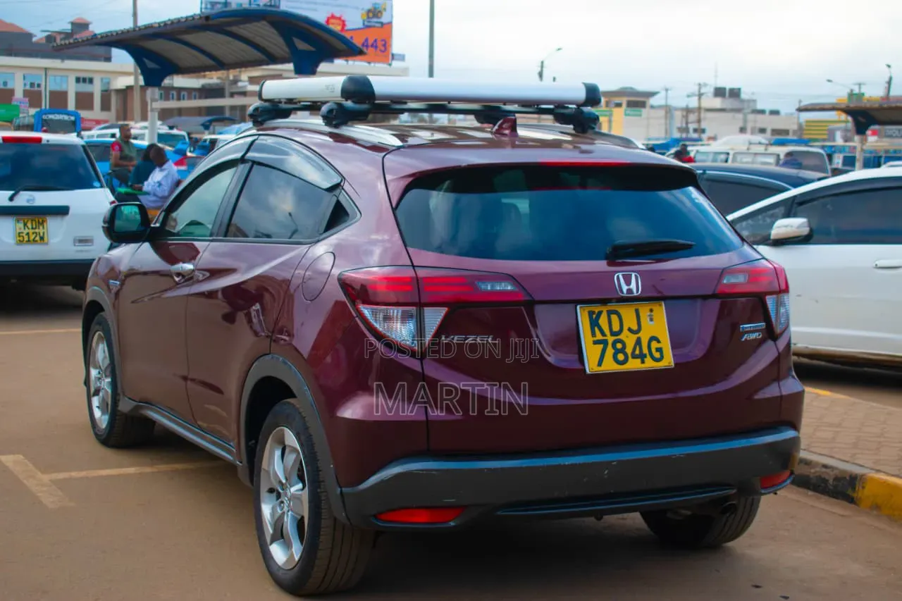 Honda Vezel 2015 Maroon