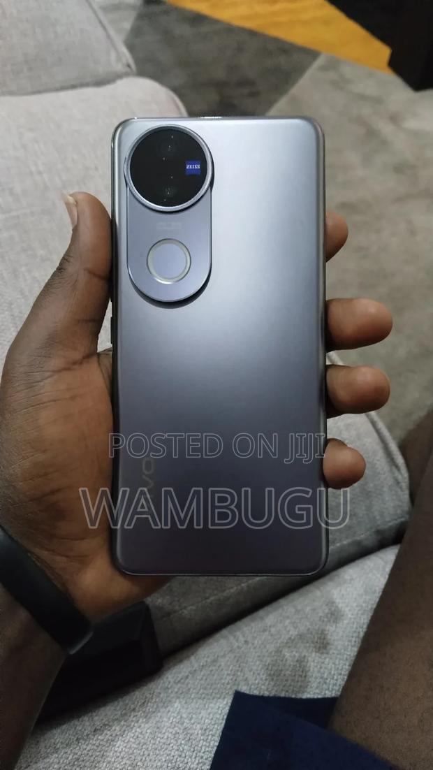 Vivo V50 512 GB Black - thumbnail 2