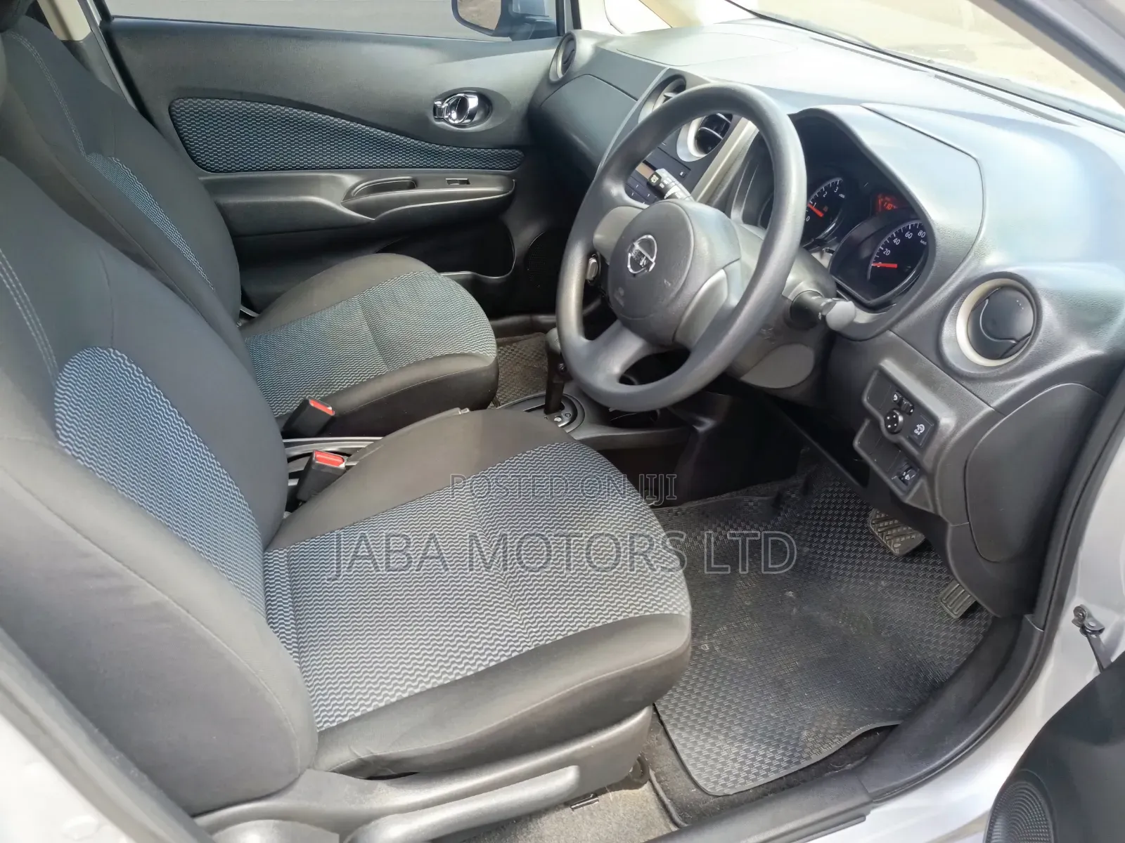 Nissan Note 2013 Silver
