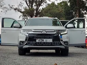 Mitsubishi Outlander 2018 Pearl