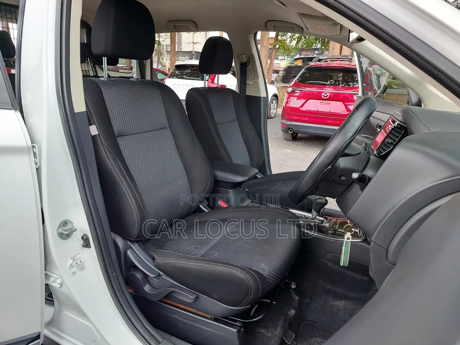 Mitsubishi Outlander 2018 Pearl