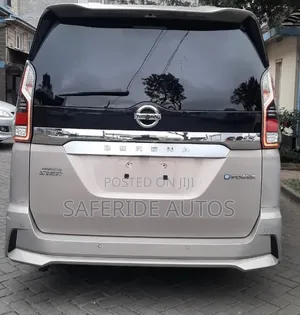 Nissan Serena 2019 Gold