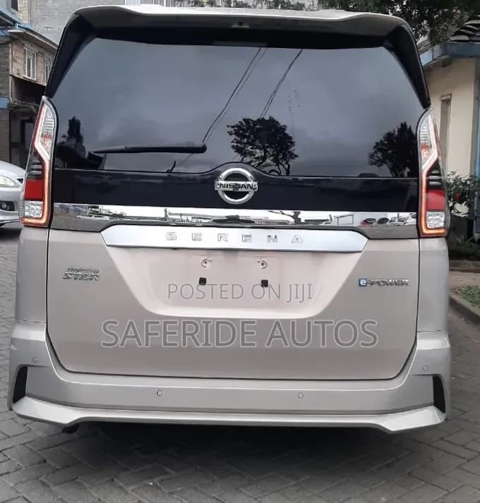 Nissan Serena 2019 Gold