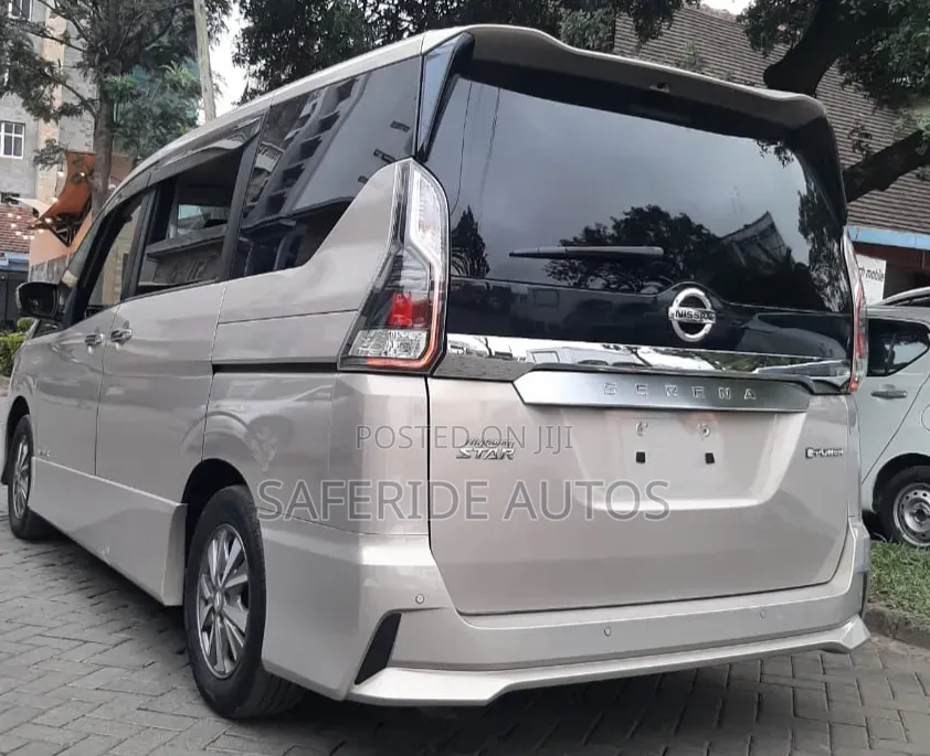 Nissan Serena 2019 Gold