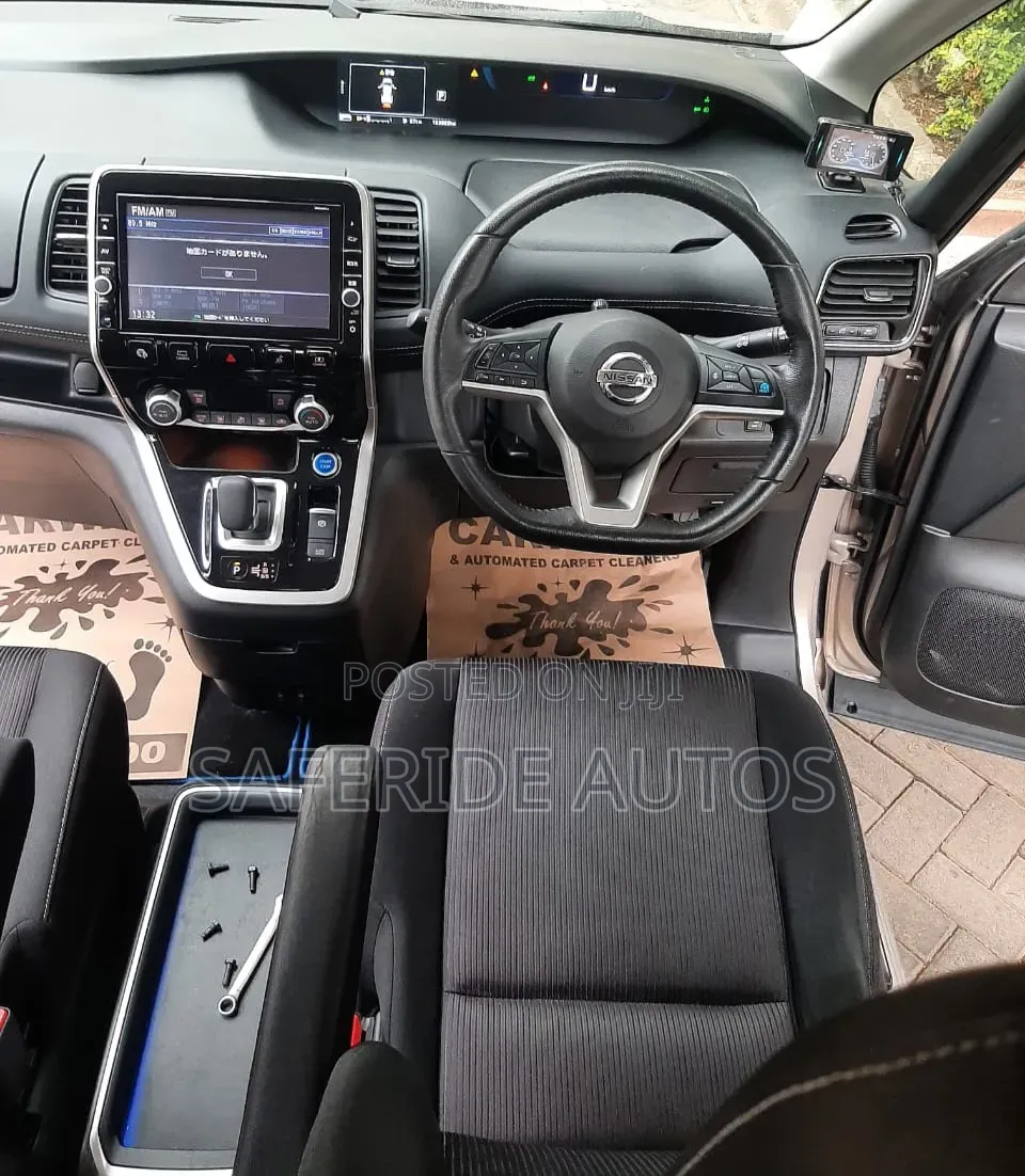 Nissan Serena 2019 Gold