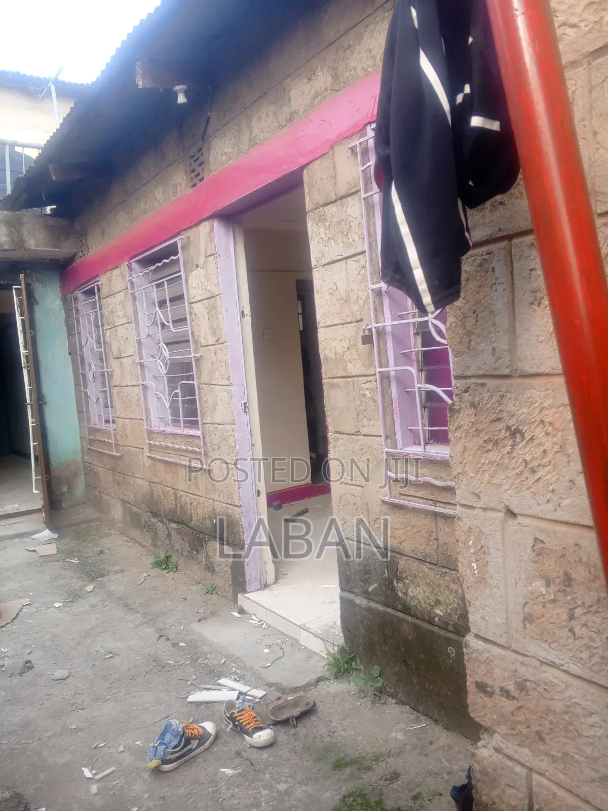 3bdrm Maisonette in Komarock Sector 1 for sale