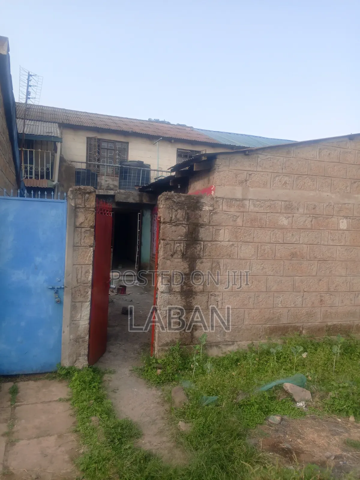 3bdrm Maisonette in Komarock Sector 1 for sale
