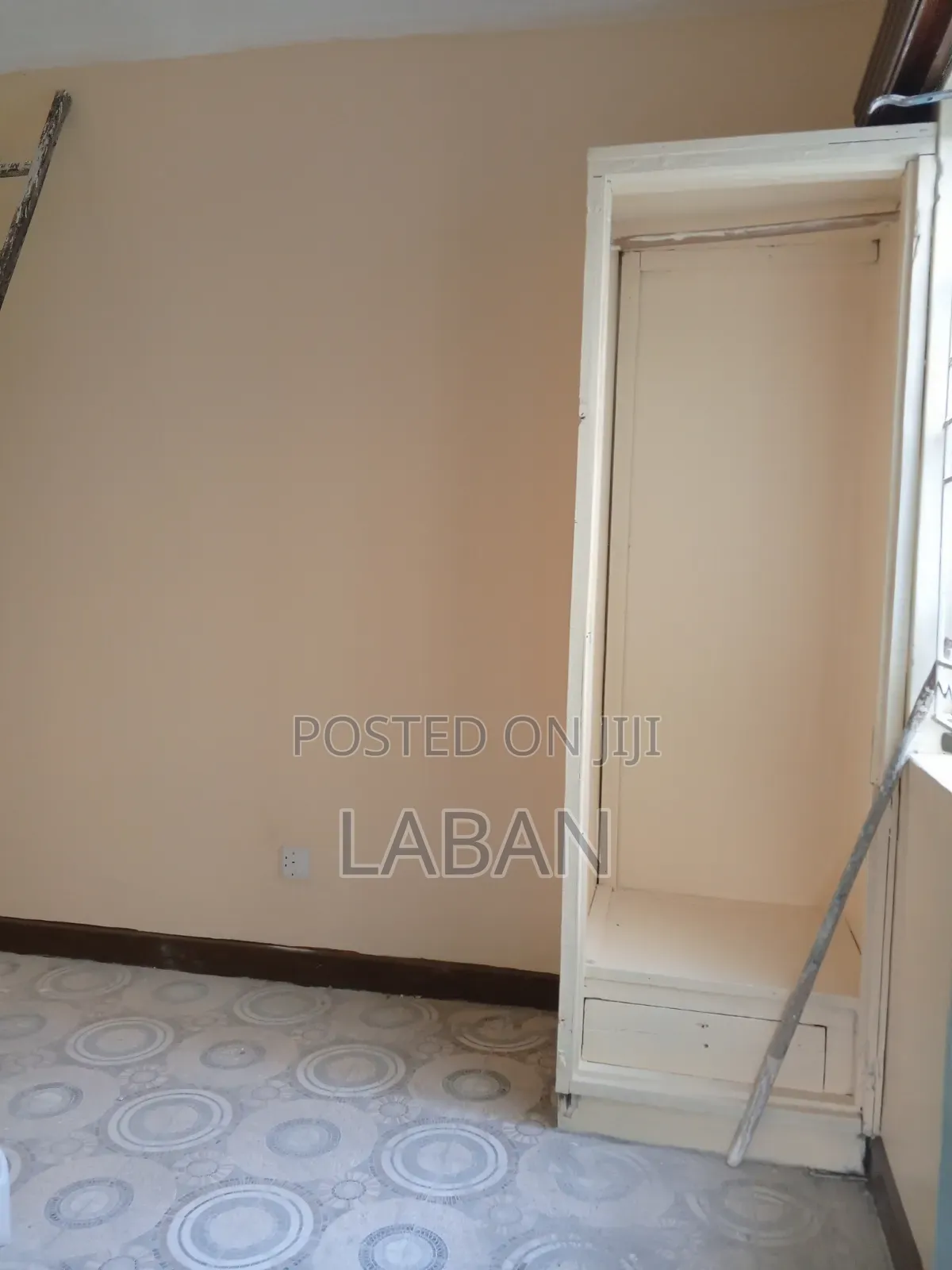 3bdrm Maisonette in Komarock Sector 1 for sale