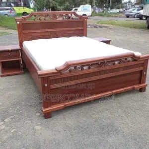 Mahogany Detailed Pattern Beds