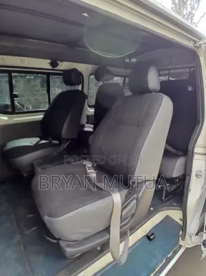 Toyota HiAce 2014 White