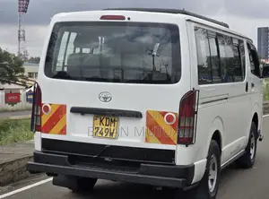 Toyota HiAce 2016 White