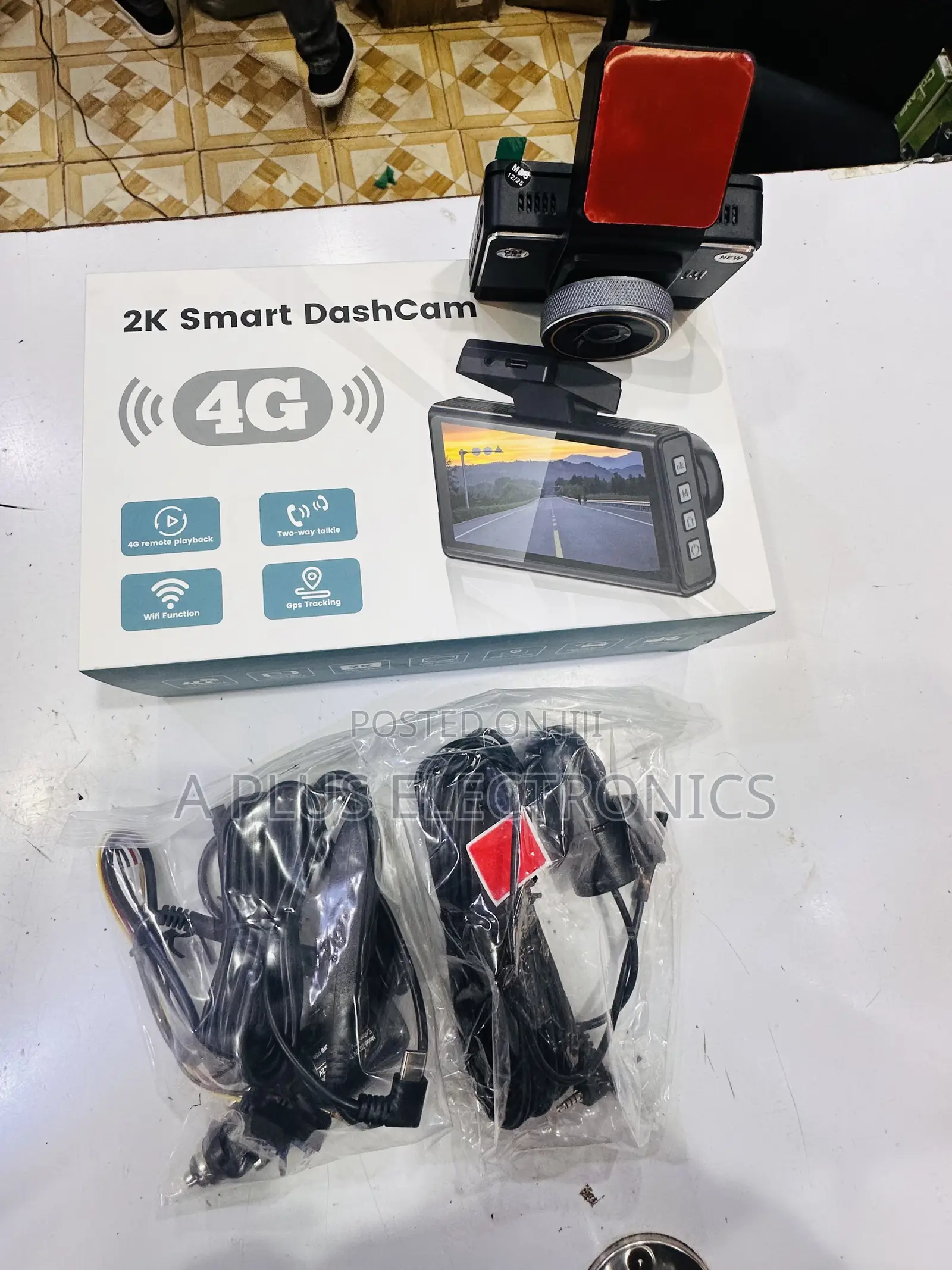 4g Dash Camera P83(Uses Simcard) Dual Lens Dash Cam