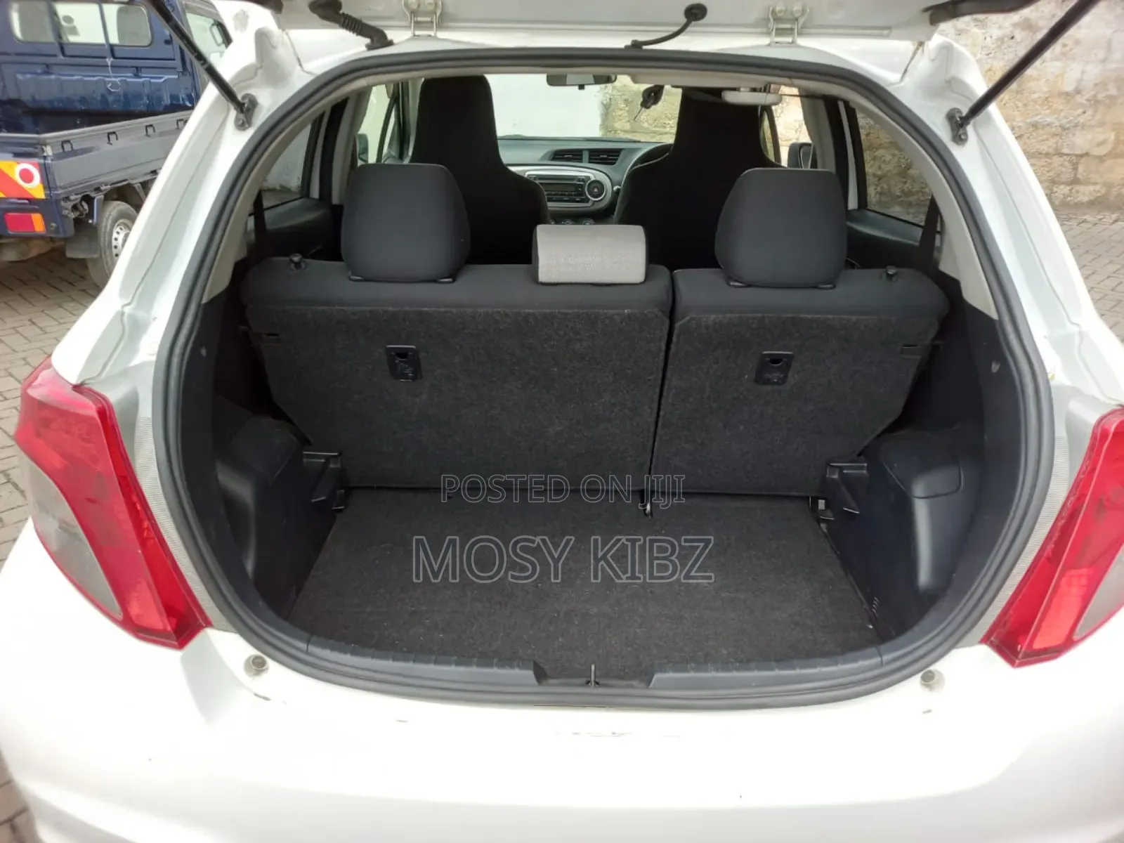 Toyota Vitz 2013 White