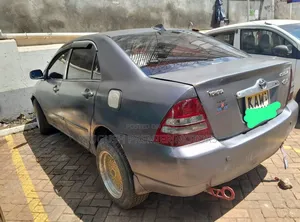 Toyota Corolla 2000 Gray