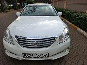Toyota Crown 2009 White