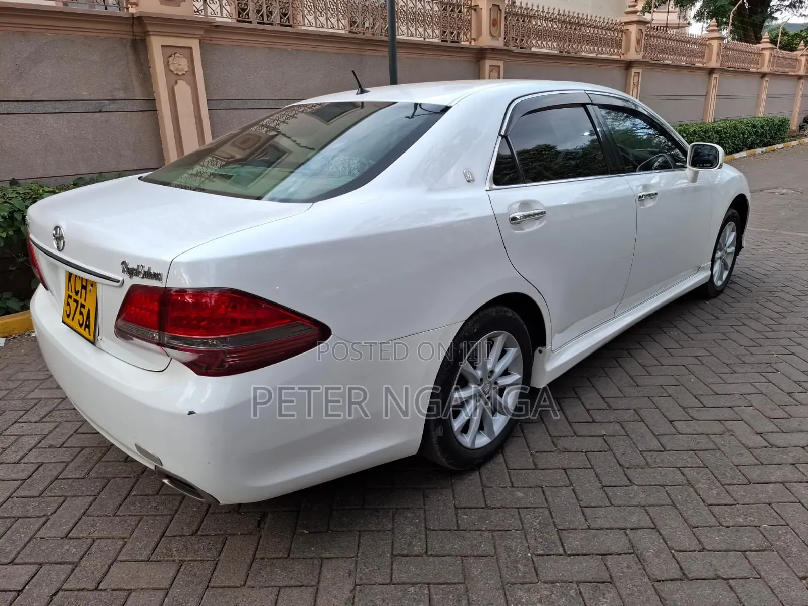 Toyota Crown 2009 White