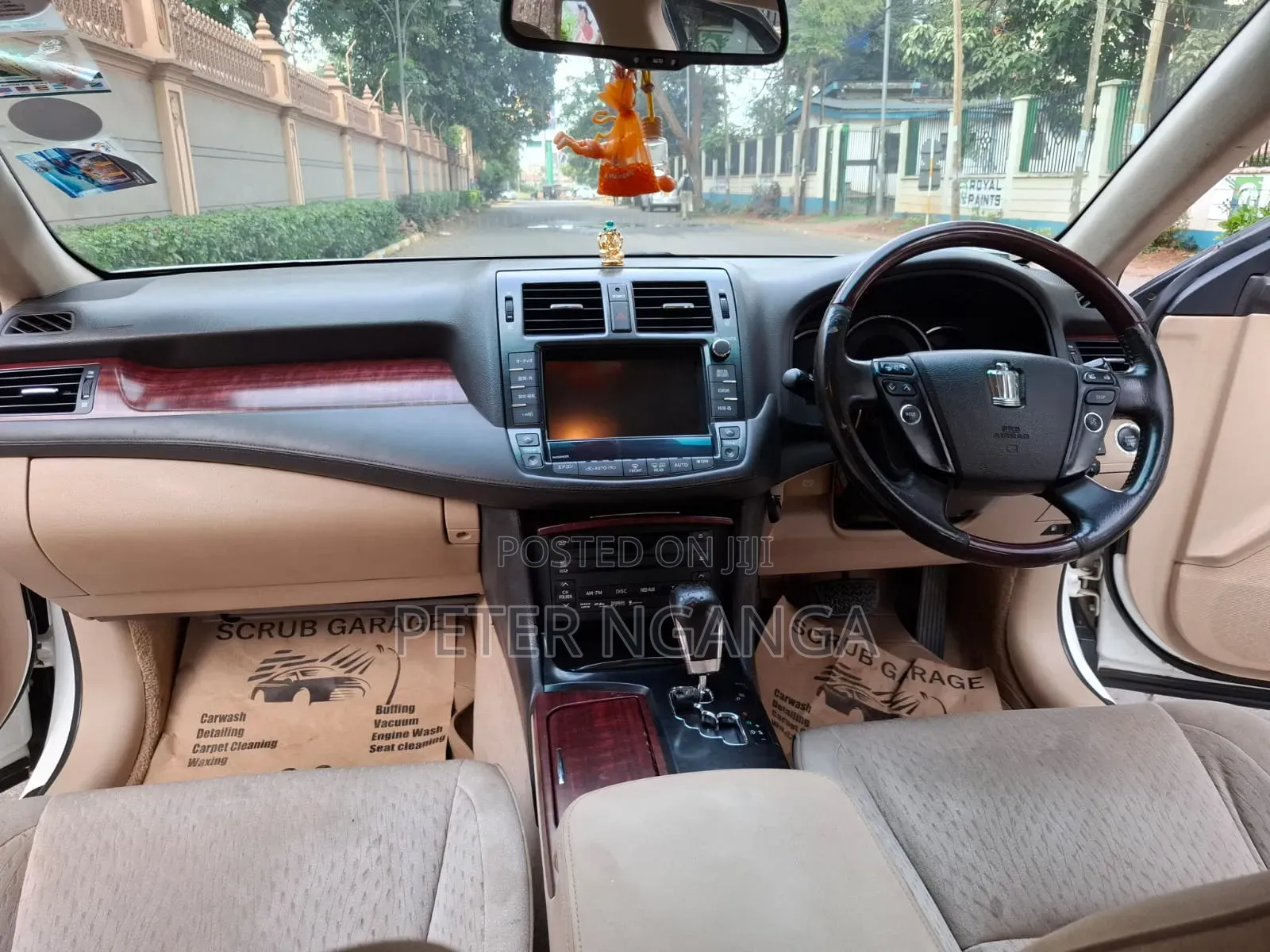 Toyota Crown 2009 White