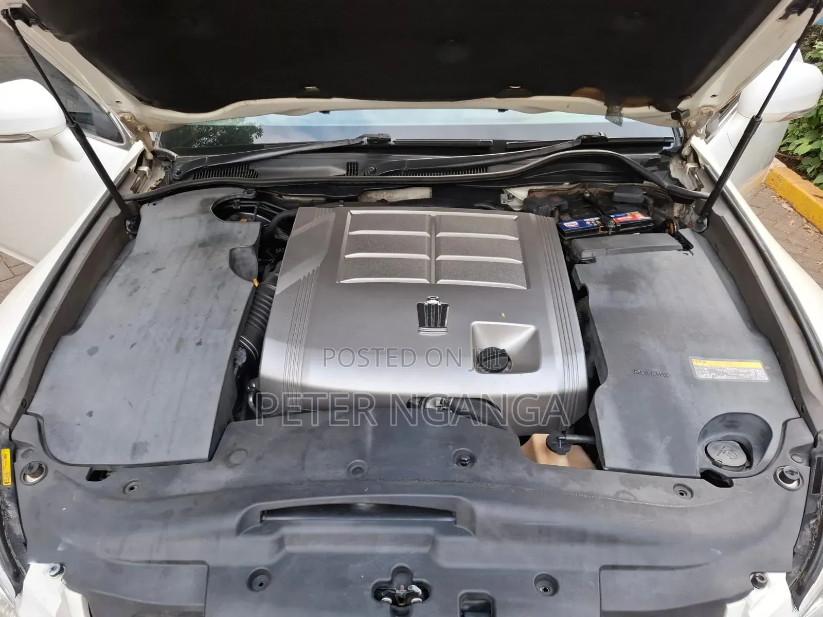 Toyota Crown 2009 White