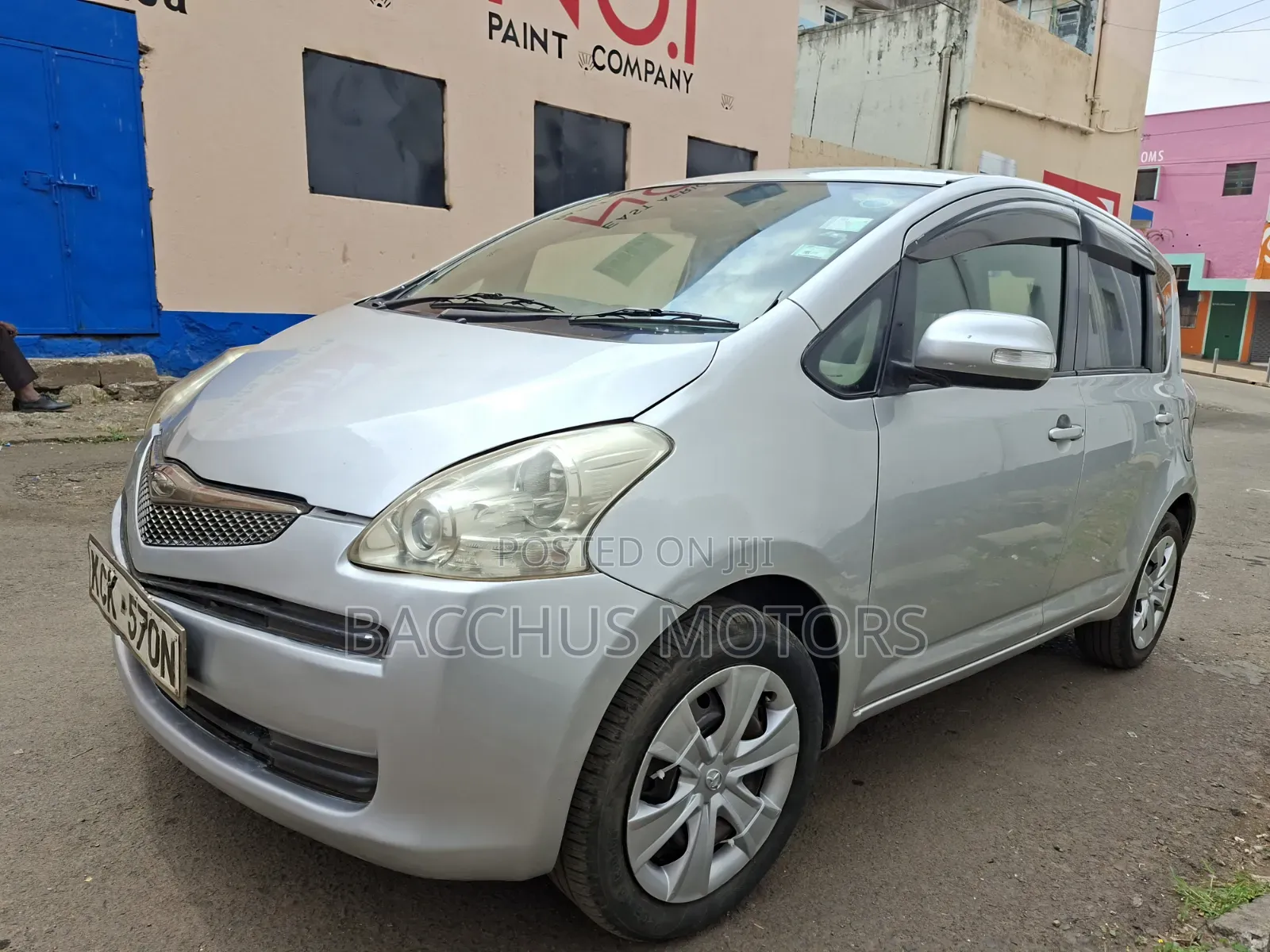 Toyota Ractis 2009 Silver