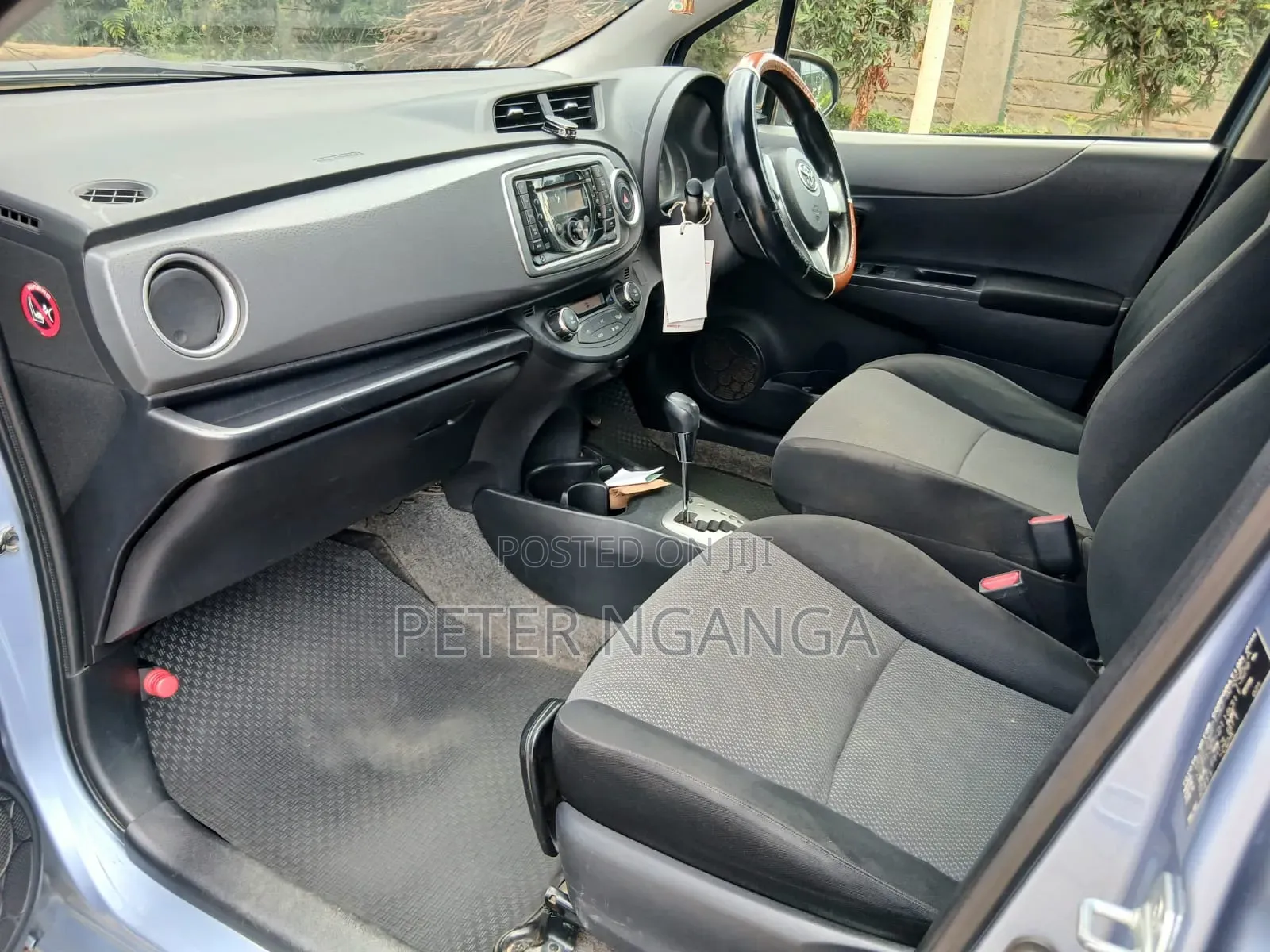 Toyota Vitz 2013 Blue