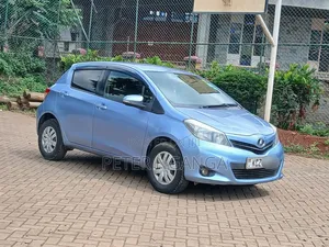 Toyota Vitz 2013 Blue