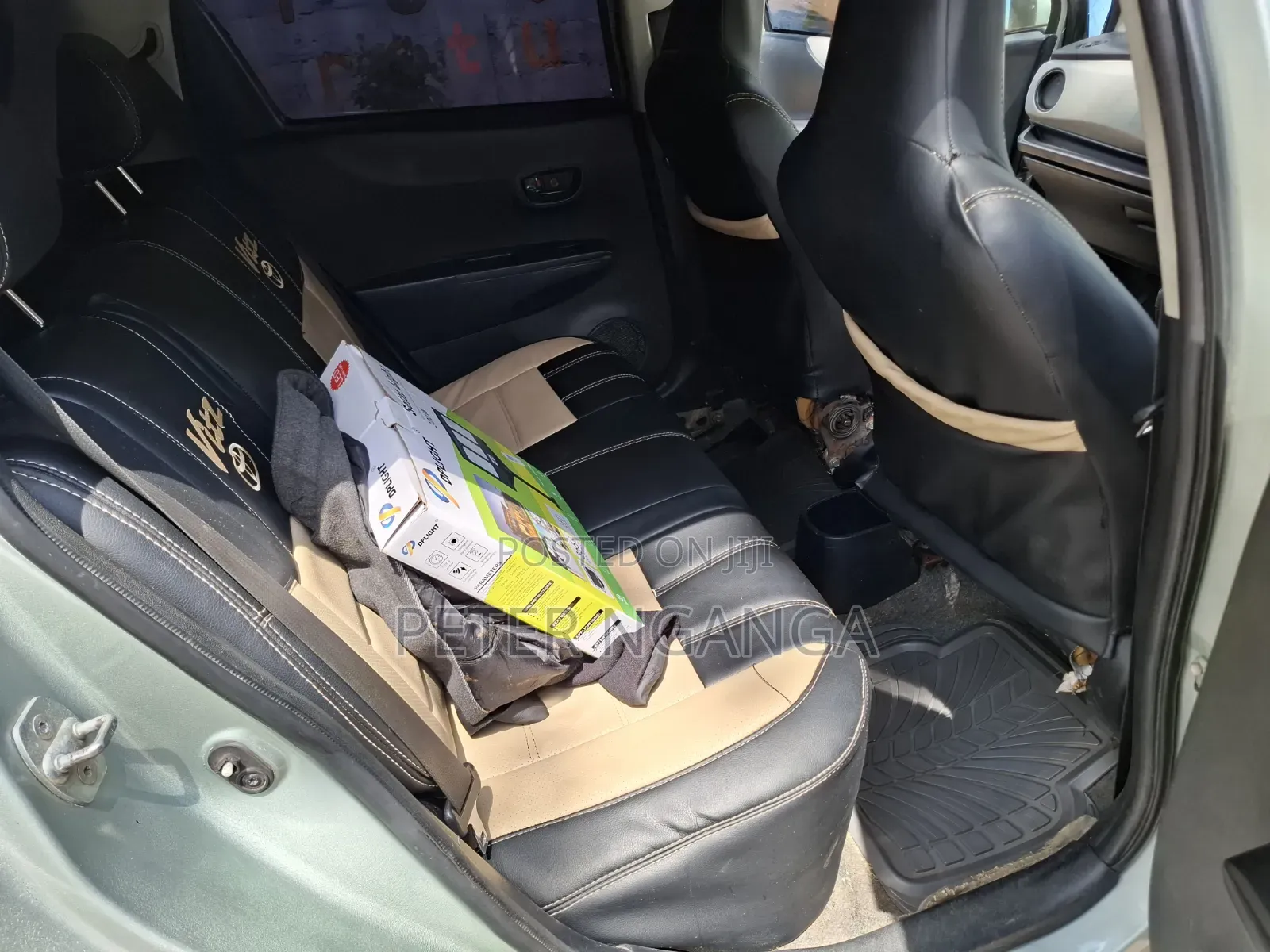 Toyota Vitz 2011 Green