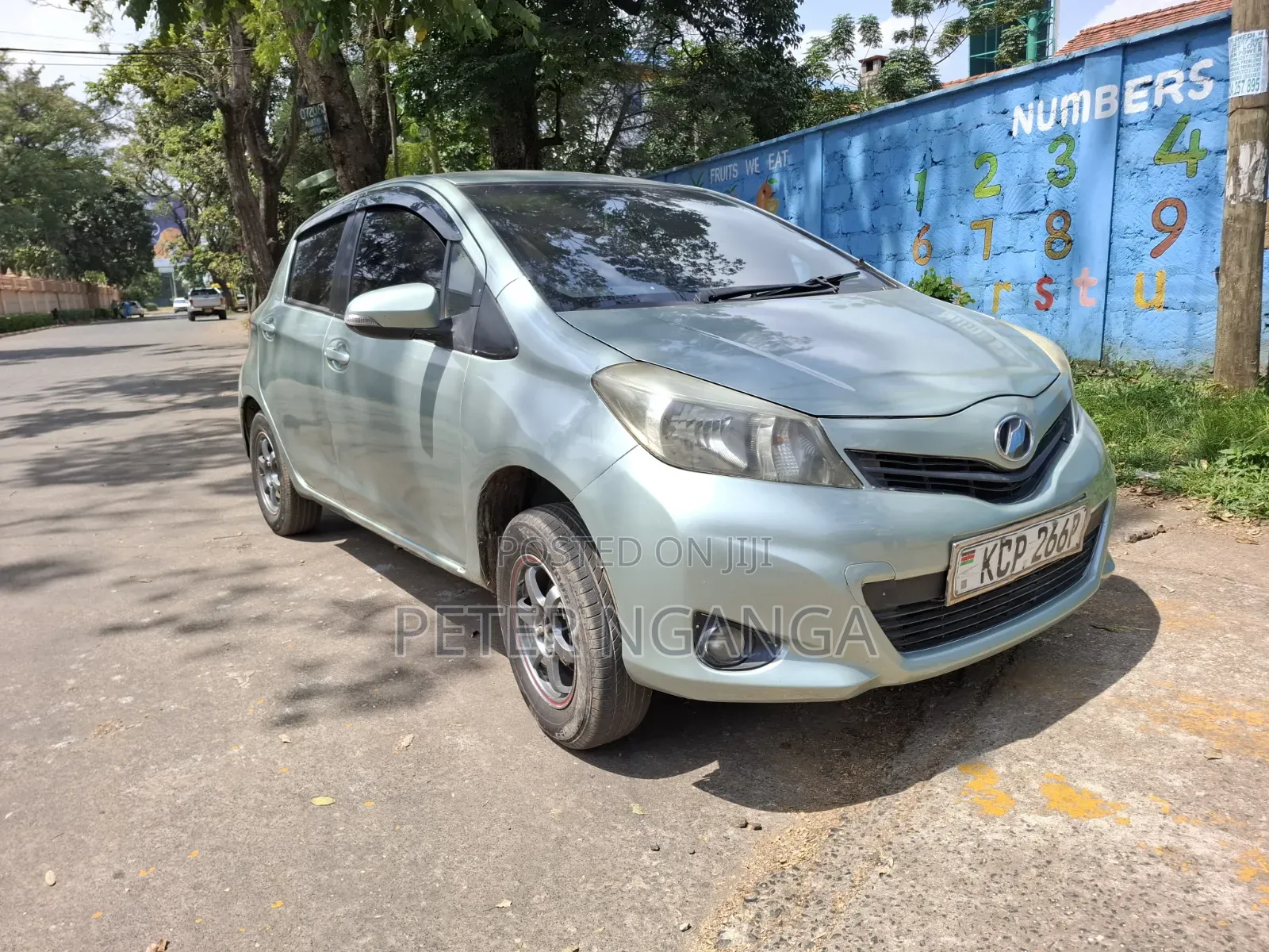 Toyota Vitz 2011 Green