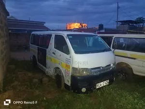 Toyota HiAce 2008 White