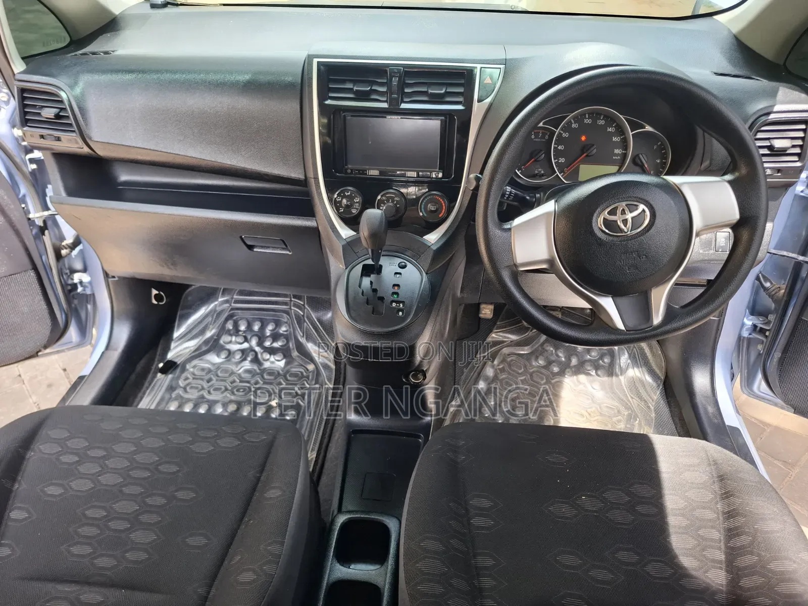 Toyota Ractis 2014 Blue