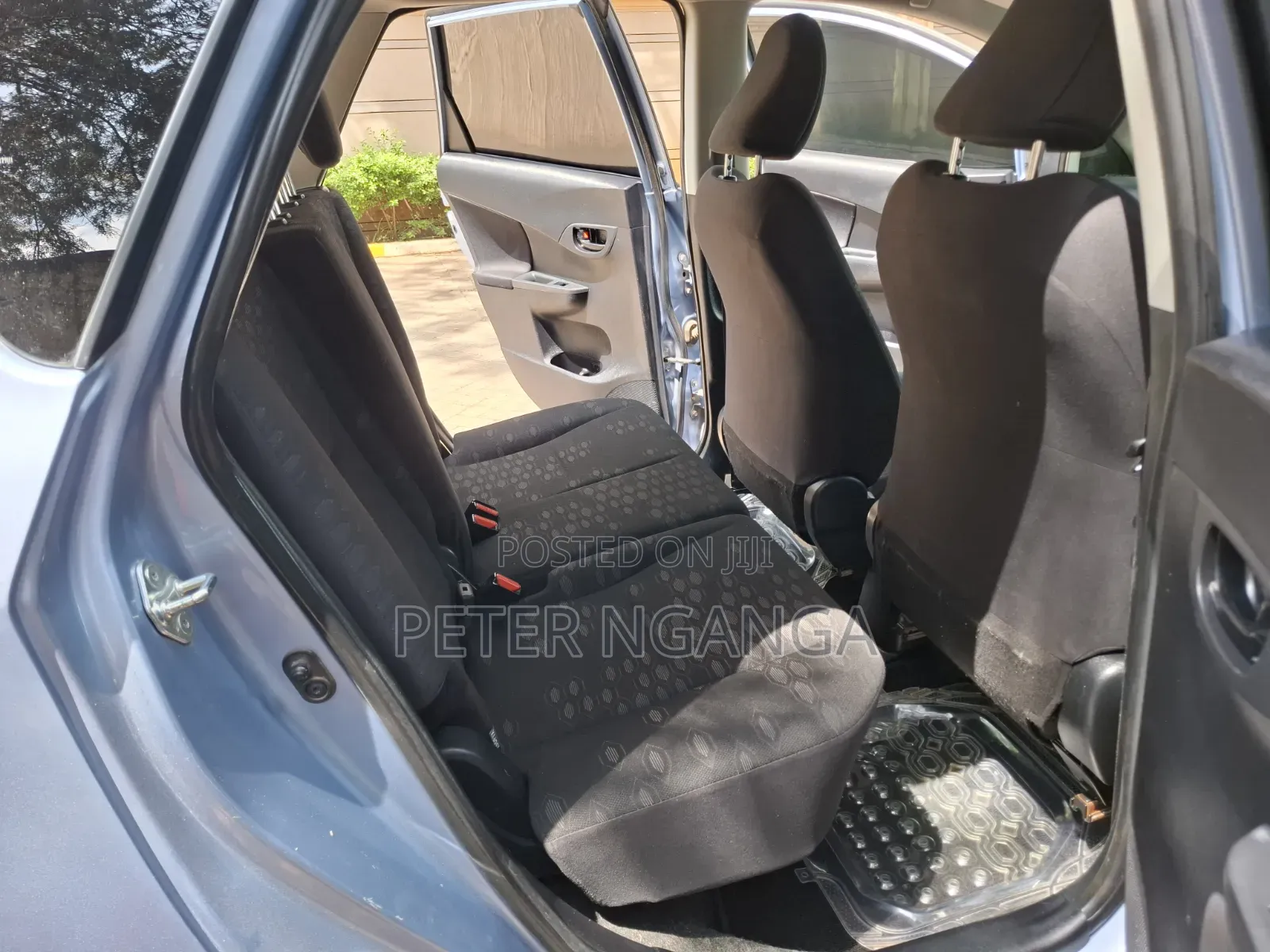Toyota Ractis 2014 Blue
