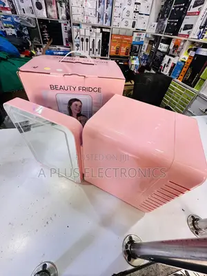 Car Fridge 5l Compact Cooling Box for Drinks and Snacks