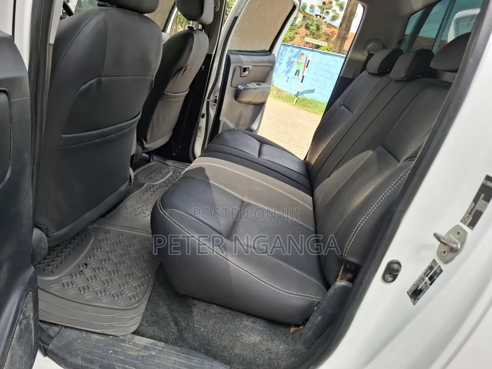 Toyota Hilux 2014 White