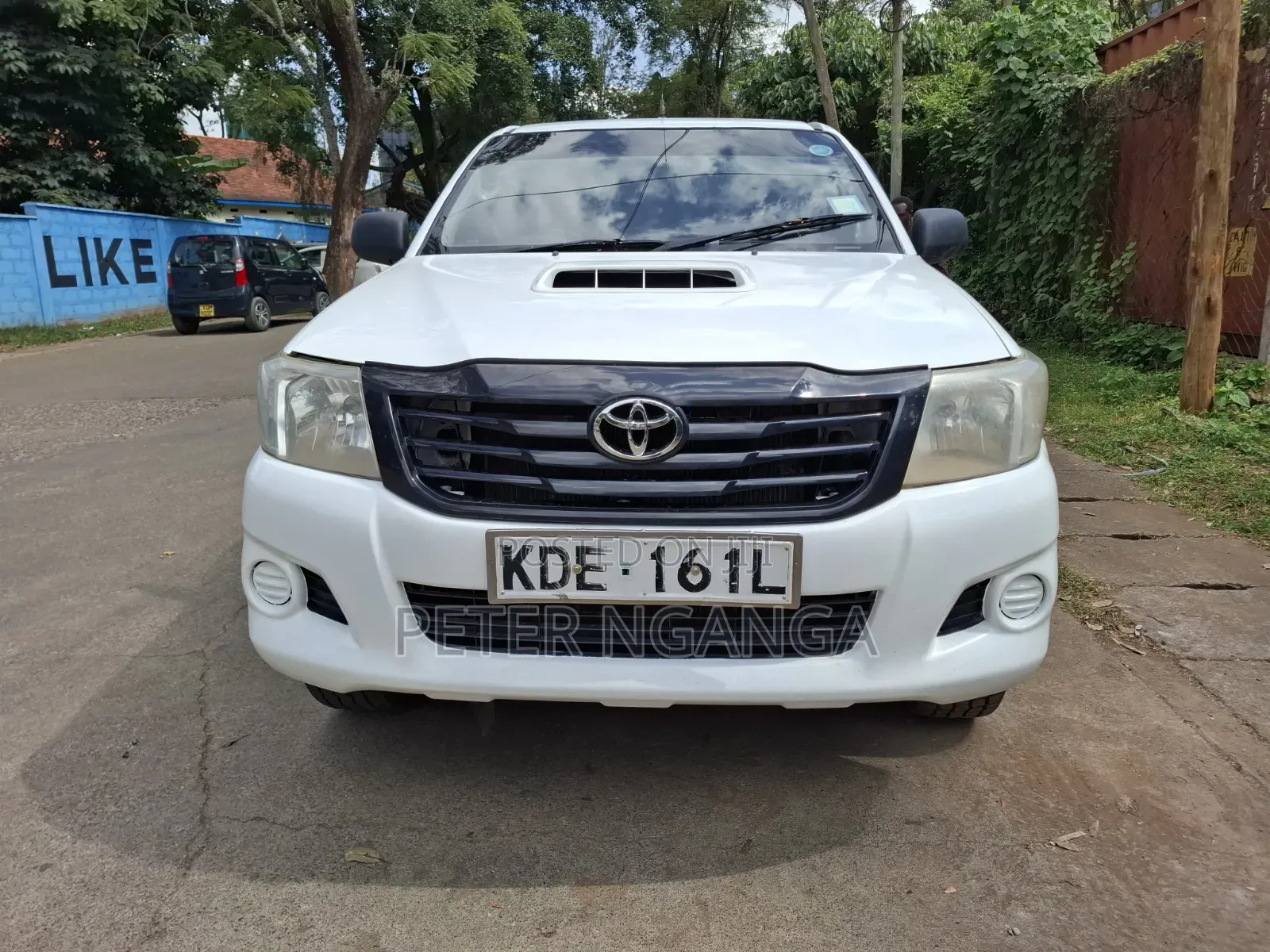 Toyota Hilux 2014 White