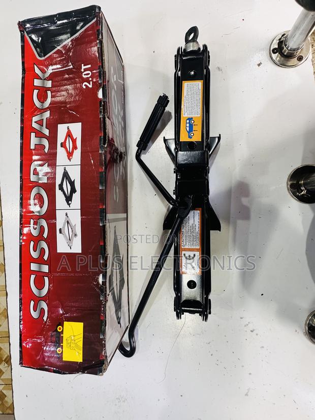 2t Scissor Jack Strong Portable Car Jack for Vehicles - thumbnail 2