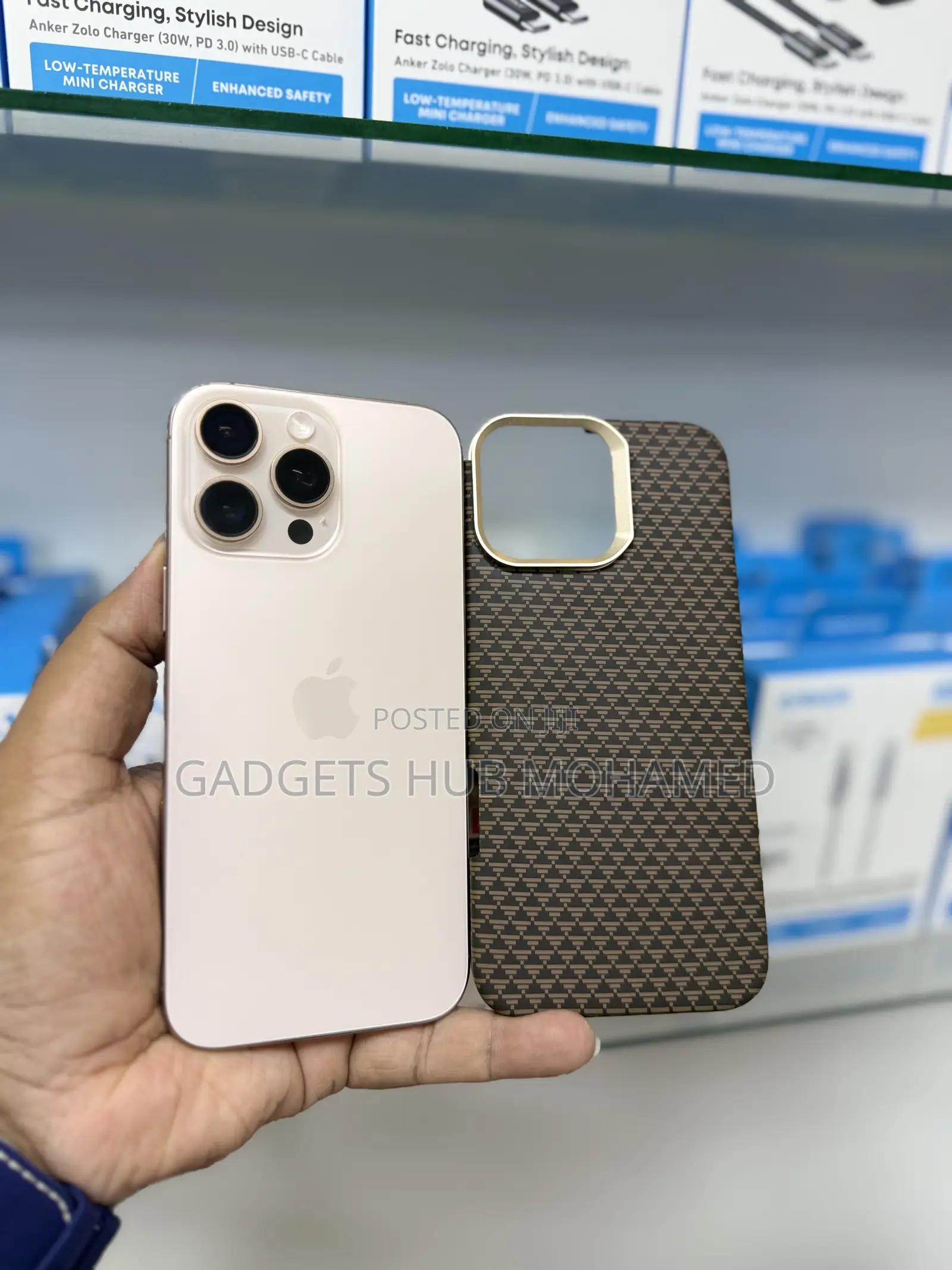 Apple iPhone 16 Pro Max 256 GB Gold