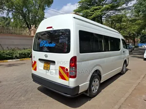 Toyota HiAce 2025 Beige
