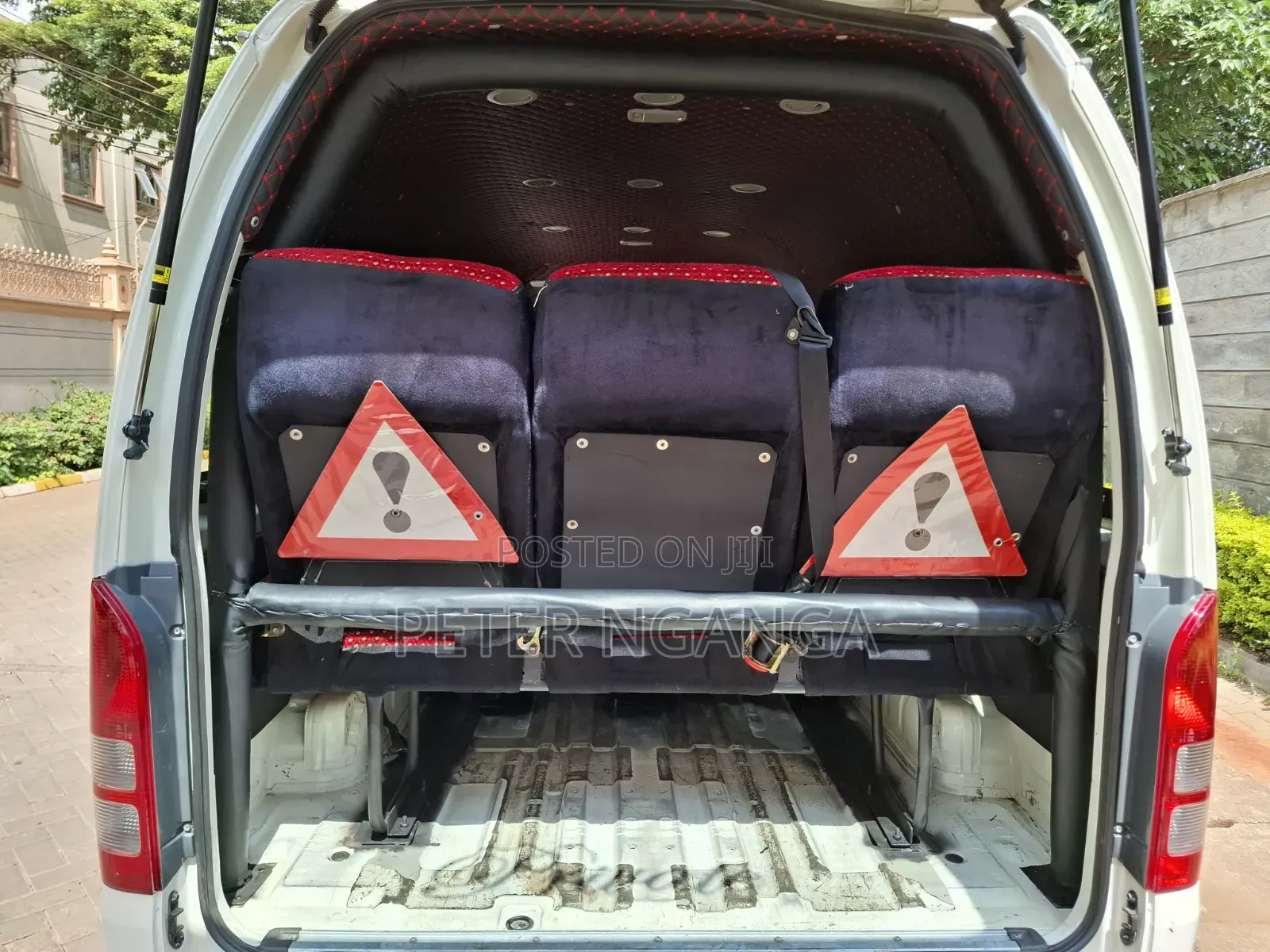 Toyota HiAce 2025 Beige