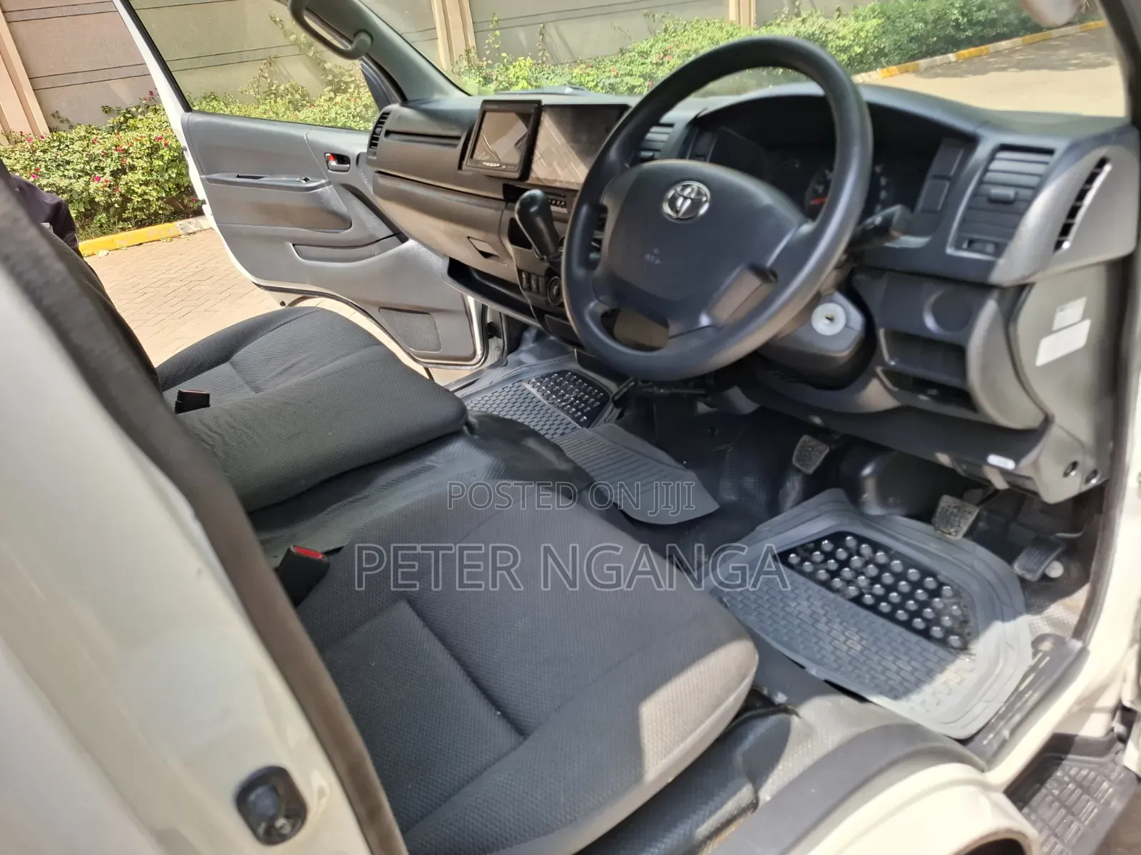 Toyota HiAce 2025 Beige