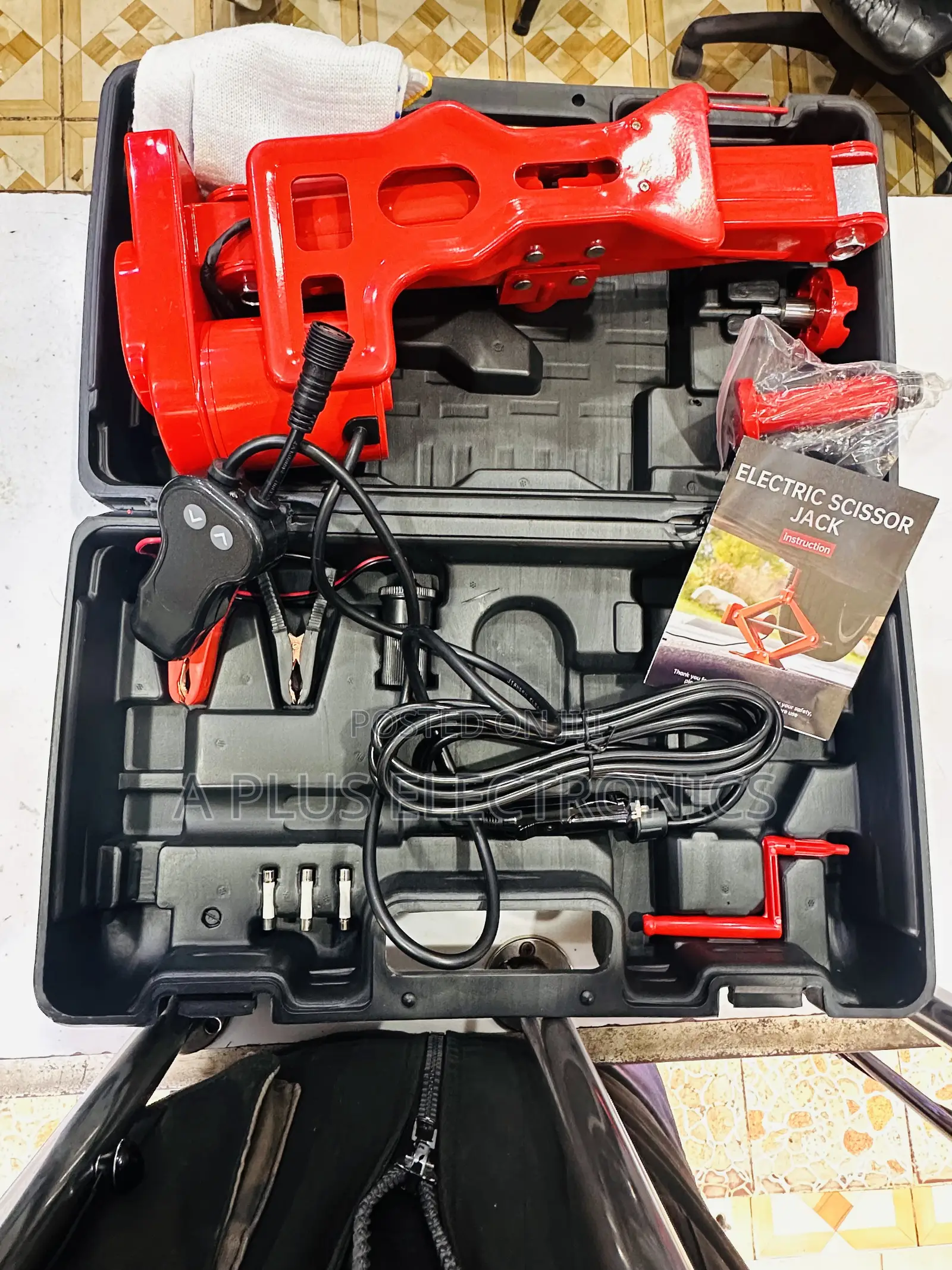 3 Tonne Electric Jack 12v Portable Vehicle Lift Kit