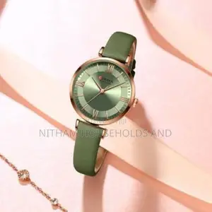 Curren 9079 Luxury Leather Strap Watch for Women