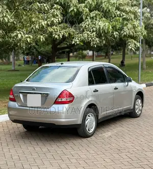 Nissan Tiida 2008 Gray